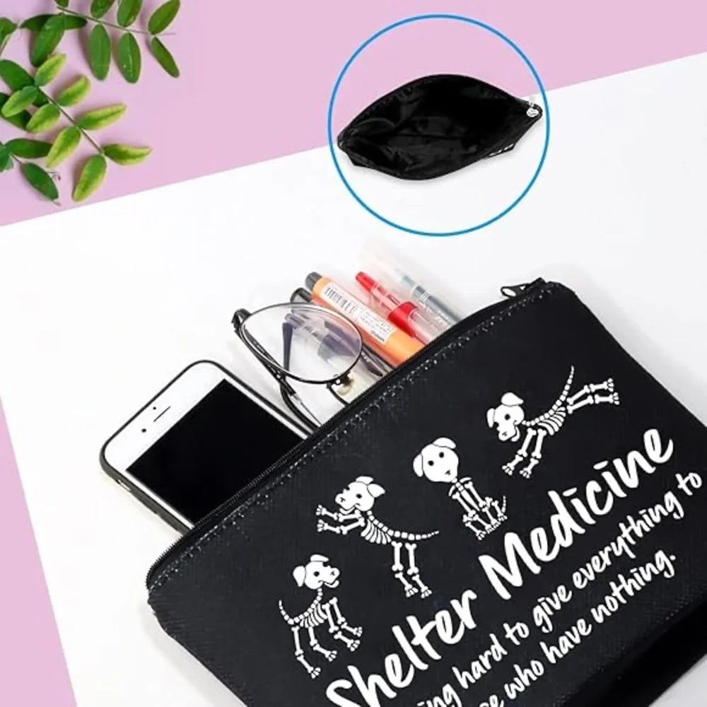 GJTIM women’s Shelter Medicine Graphic Makeup Bag